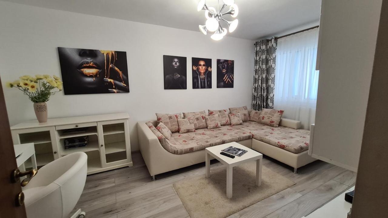 White Glamour Бузеу Екстер'єр фото